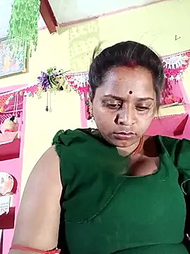 Hot crety online show from 5, 4, 2026