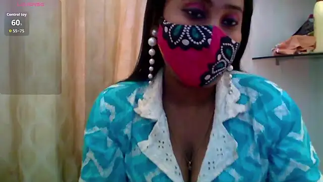cute girl007 online show from 28, 5, 2026