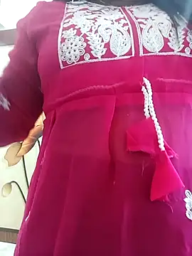 Snapshot of cute_girl007 chatting on 19, 11, 2025 cute girl007 online show from 19, 11, 2025