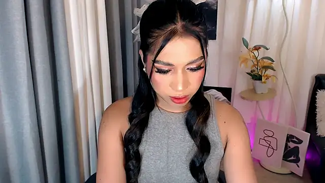 Sassy Suzuhime online show from 13, 4, 2026