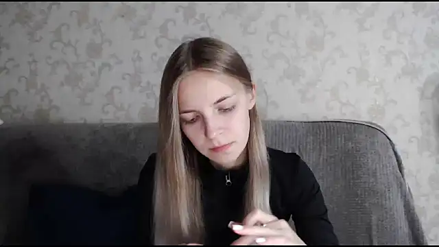 HitGyrl online show from 7, 10, 2025