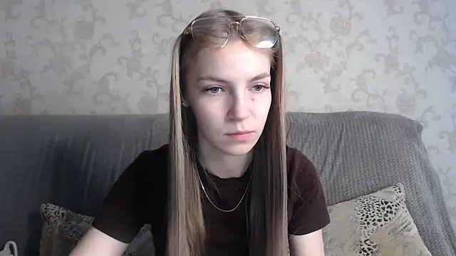 Snapshot of HitGyrl chatting on 26, 5, 2026 HitGyrl online show from 26, 5, 2026