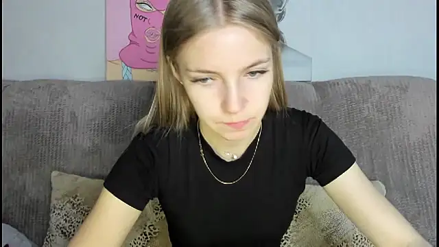 HitGyrl online show from 28, 11, 2025