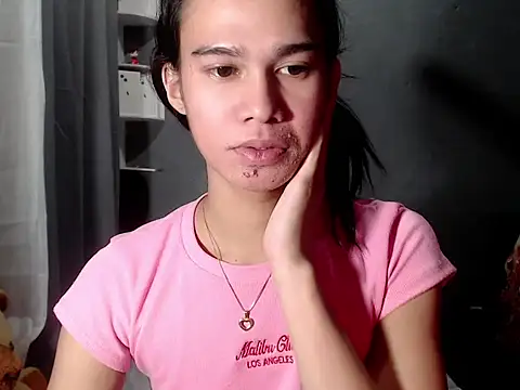 urseductivebarbie xx online show from 19, 12, 2025