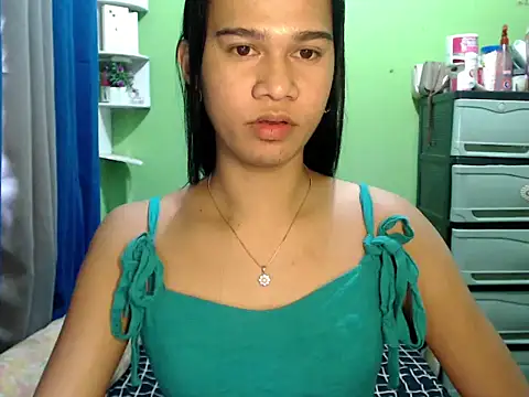 Snapshot of urseductivebarbie_xx chatting on 13, 7, 2026 urseductivebarbie xx online show from 13, 7, 2026