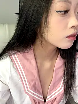 tuzi5201314 online show from 4, 12, 2025