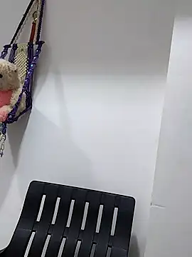 Snapshot of sneha_bebo chatting on 28, 10, 2025 sneha bebo online show from 28, 10, 2025