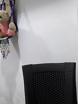 Snapshot of sneha_bebo chatting on 5, 11, 2025 sneha bebo online show from 5, 11, 2025