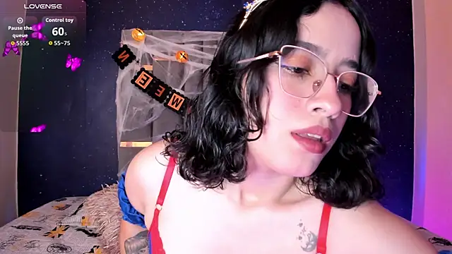 Snapshot of SweetAnya01 chatting on 5, 10, 2025 SweetAnya01 online show from 5, 10, 2025