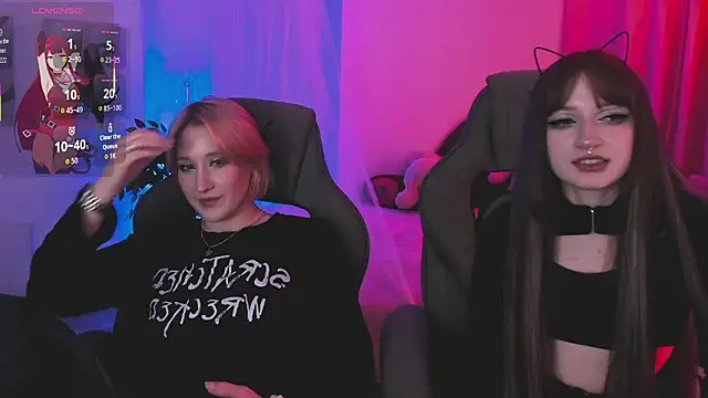 LiliLuna online show from 4, 3, 2026