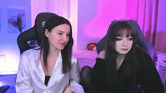 LiliLuna online show from 27, 2, 2026