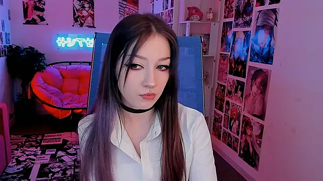 Snapshot of LiliLuna chatting on 20, 9, 2025 LiliLuna online show from 20, 9, 2025