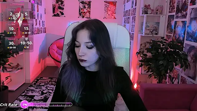 Snapshot of LiliLuna chatting on 28, 10, 2025 LiliLuna online show from 28, 10, 2025