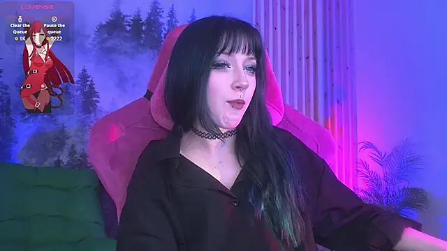 LiliLuna online show from 8, 1, 2026