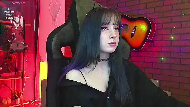 LiliLuna online show from 12, 2, 2026