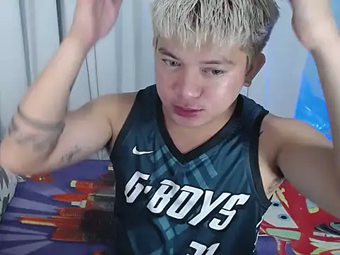 Snapshot of Fuckboii_intown chatting on 18, 11, 2025 Fuckboii intown online show from 18, 11, 2025