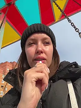 ElliRose online show from 31, 10, 2025