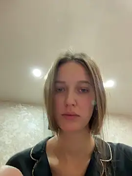 ElliRose online show from 14, 12, 2025