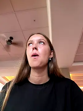 ElliRose online show from 13, 10, 2025