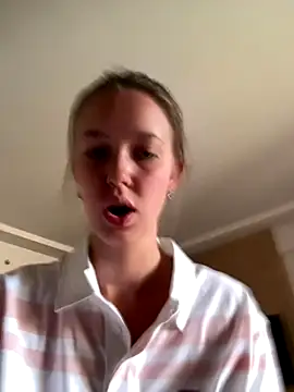 ElliRose online show from 18, 10, 2025