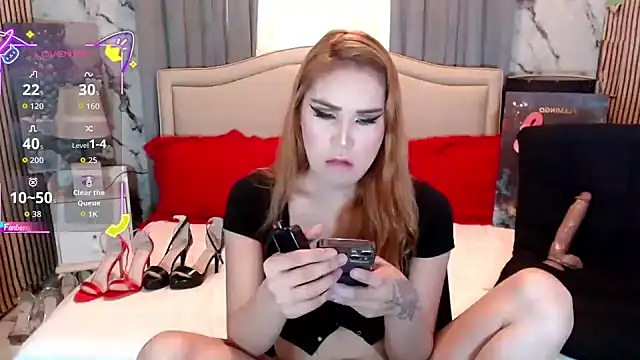 Snapshot of Ninawilsonx chatting on 2, 11, 2025 Ninawilsonx online show from 2, 11, 2025