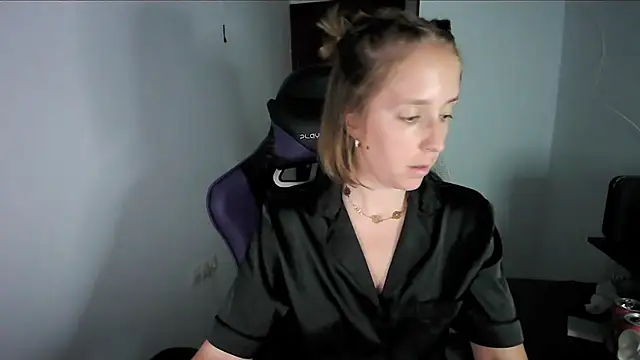 violetofsecret online show from 15, 9, 2025