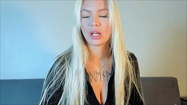 Eva Re online show from 7, 10, 2025