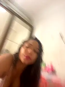 jhennyfer online show from 3, 12, 2025