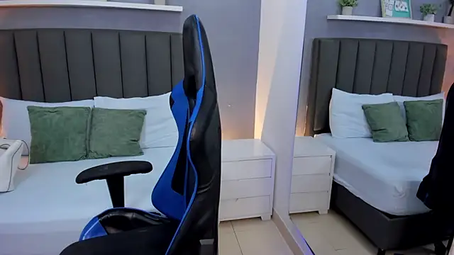 anagil  online show from 20, 12, 2025