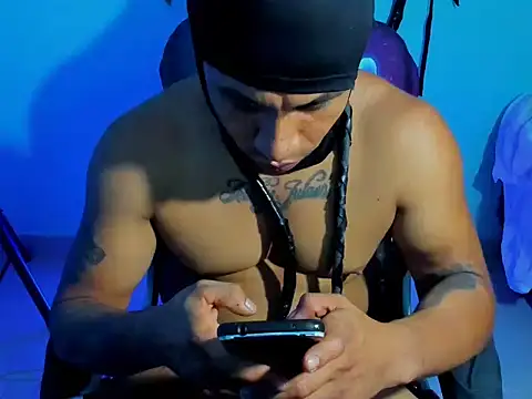 Snapshot of zeus_7777 chatting on 24, 10, 2025 zeus 7777 online show from 24, 10, 2025