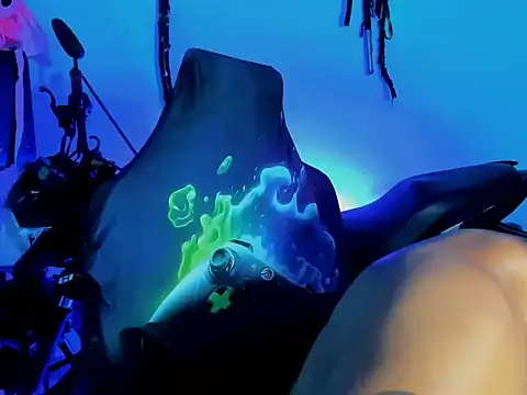 Snapshot of zeus_7777 chatting on 9, 10, 2025 zeus 7777 online show from 9, 10, 2025