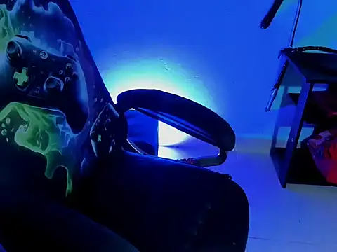 Snapshot of zeus_7777 chatting on 4, 11, 2025 zeus 7777 online show from 4, 11, 2025