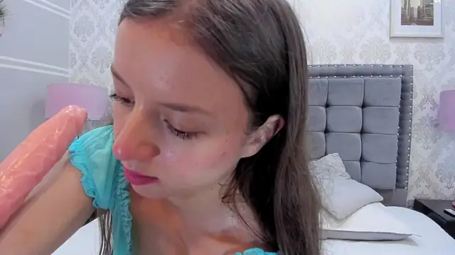 VioletaNova online show from 24, 10, 2025