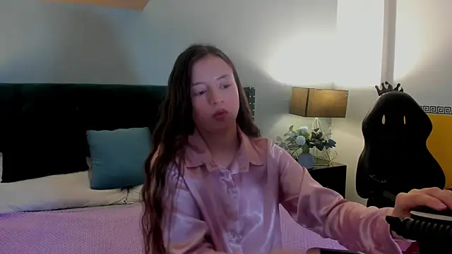 VioletaNova online show from 12, 5, 2026