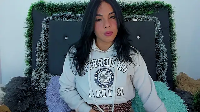 Adrianna Arias online show from 19, 12, 2025