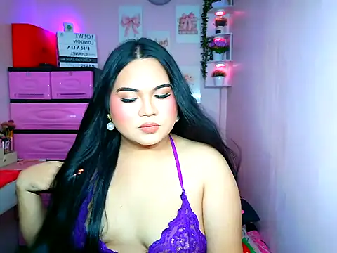 Snapshot of YourThicc_bella chatting on 18, 7, 2026 YourThicc bella online show from 18, 7, 2026