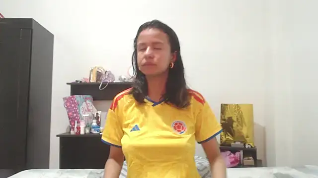 nathaly jones  online show from 17, 6, 2026
