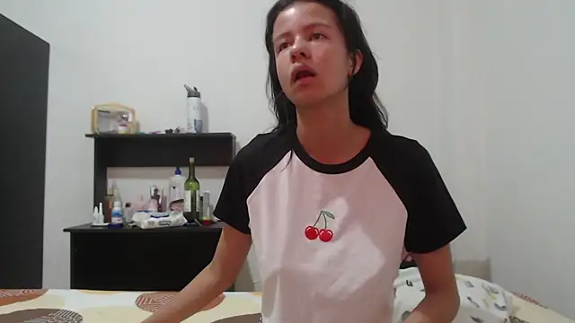 nathaly jones  online show from 25, 5, 2026