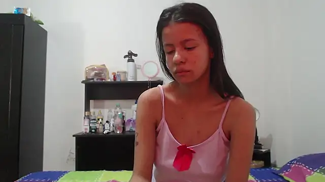 nathaly jones  online show from 6, 7, 2026