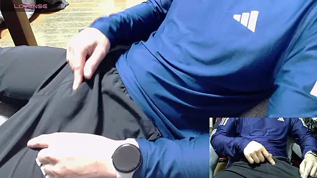 Snapshot of Yasu2000 chatting on 30, 11, 2025 Yasu2000 online show from 30, 11, 2025