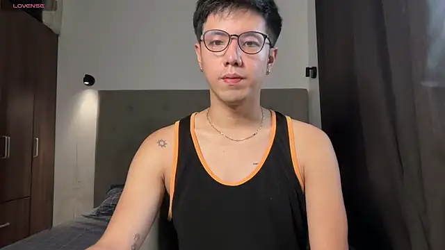 Snapshot of Addictiveboi chatting on 12, 5, 2026 Addictiveboi online show from 12, 5, 2026