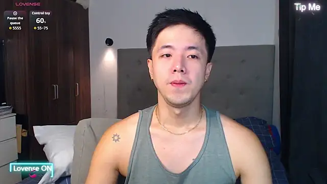 Snapshot of Addictiveboi chatting on 22, 12, 2025 Addictiveboi online show from 22, 12, 2025