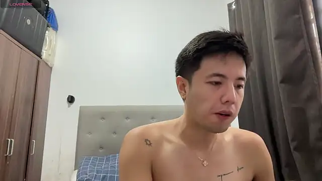 Snapshot of Addictiveboi chatting on 4, 6, 2026 Addictiveboi online show from 4, 6, 2026