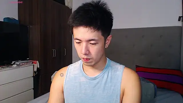 Snapshot of Addictiveboi chatting on 9, 2, 2026 Addictiveboi online show from 9, 2, 2026