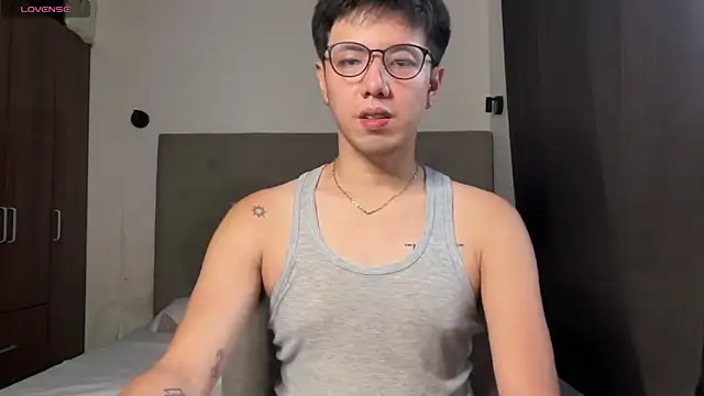 Snapshot of Addictiveboi chatting on 15, 5, 2026 Addictiveboi online show from 15, 5, 2026