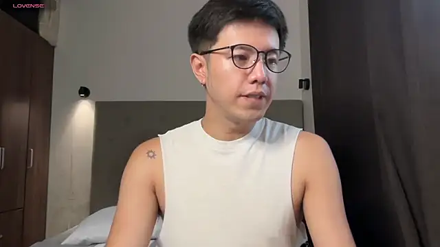 Snapshot of Addictiveboi chatting on 14, 5, 2026 Addictiveboi online show from 14, 5, 2026
