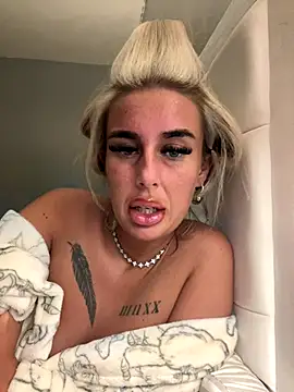 EllieMaeBaby online show from 24, 11, 2025