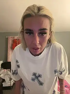 Snapshot of EllieMaeBaby chatting on 11, 2, 2026 EllieMaeBaby online show from 11, 2, 2026
