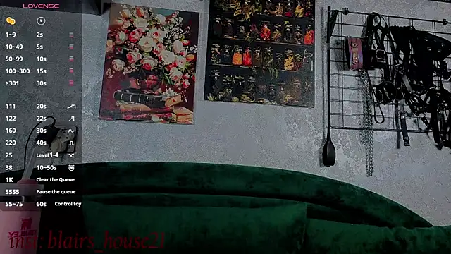 Snapshot of the_high_priestess chatting on 16, 10, 2025 the high priestess online show from 16, 10, 2025