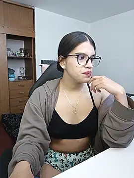 asumi 18 online show from 9, 10, 2025